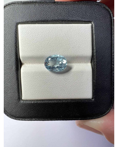 Aguamarina Ovalada Fasetada celeste claro - Peso de 0.720 quilates - Claridad VVS-VS - Origen India