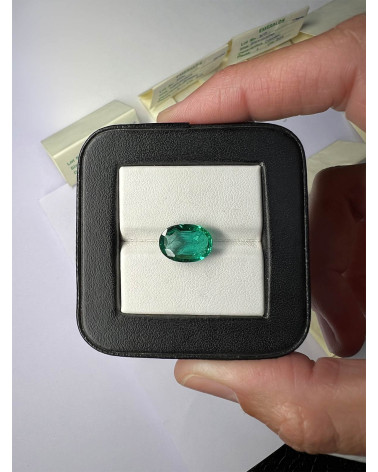 Émeraude Ovale 3.44 Carats 8.90x12.20