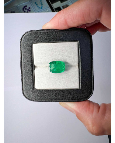 Cushion Emerald 3.59 Carats 8.90x11.70 AA VS Zambia