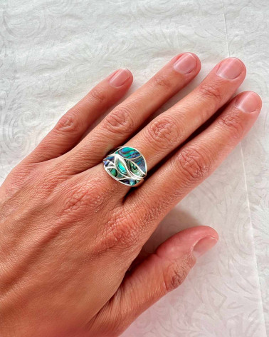 Abalone Shell and Sterling Silver Ring 925 - Elegant Leaf Motif