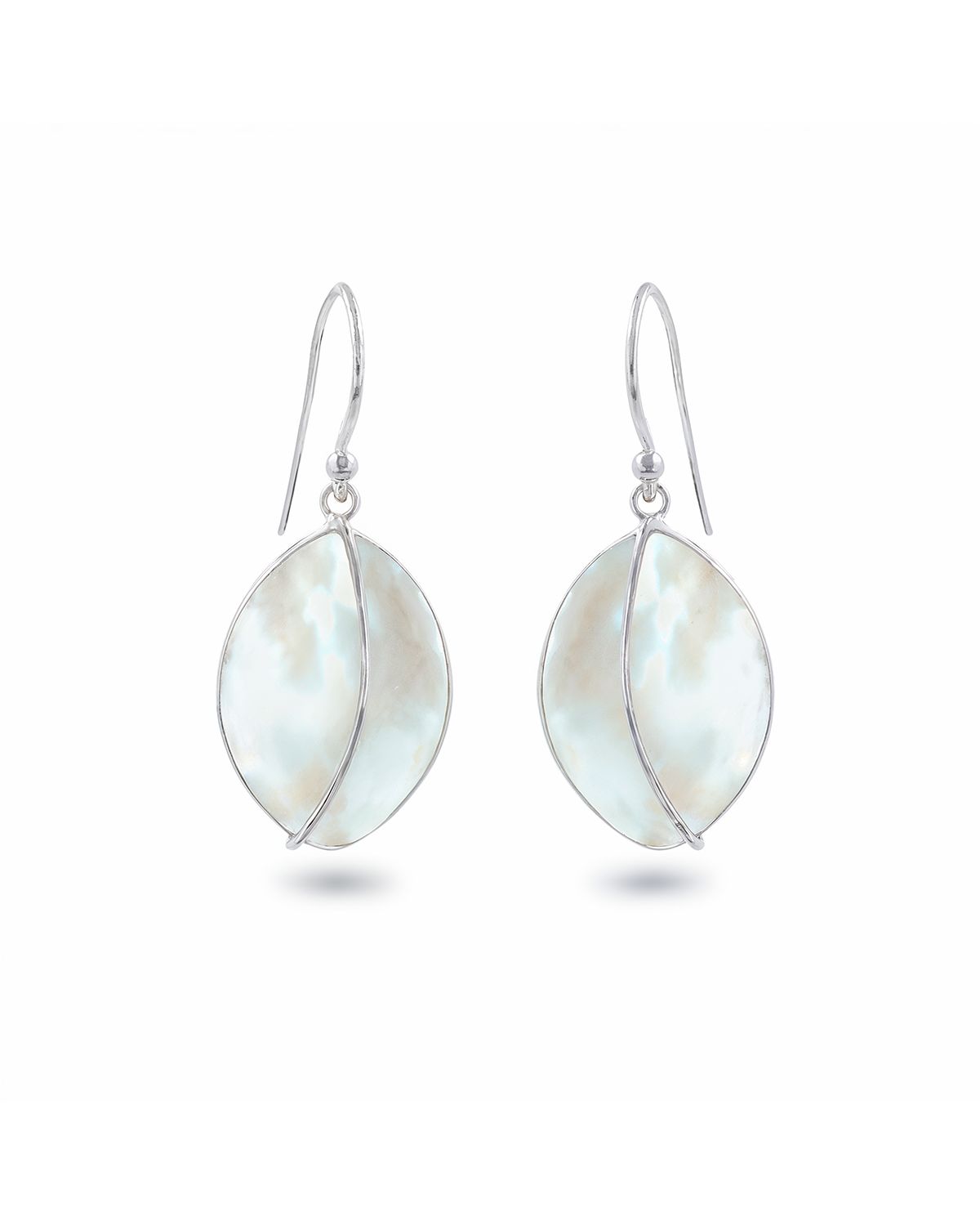 Pendientes de nácar blanco y plata 925 – Forma de hoja