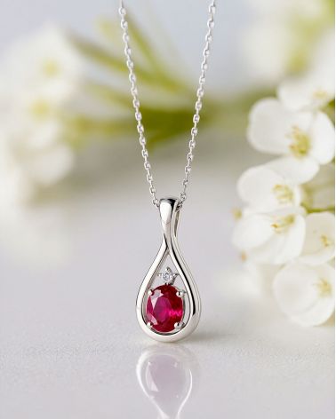 Collier Pendentif Or Blanc Rubis et Diamant Chaine Or incluse 1.85grs