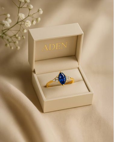 Bague Or Jaune Saphir et diamants 2.1grs
